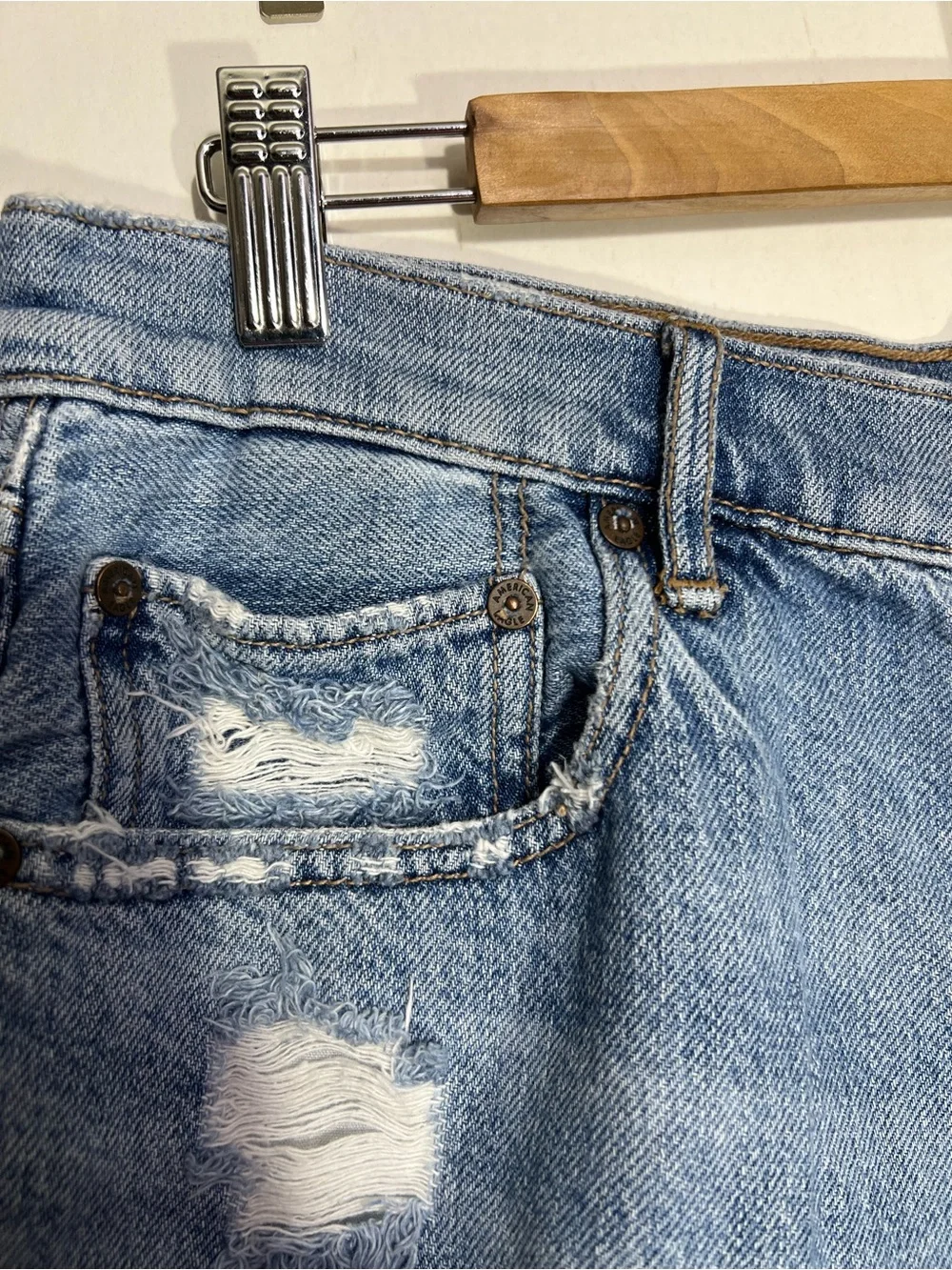American Eagle Outfitters Light Blue 90s boyfriend short size 14